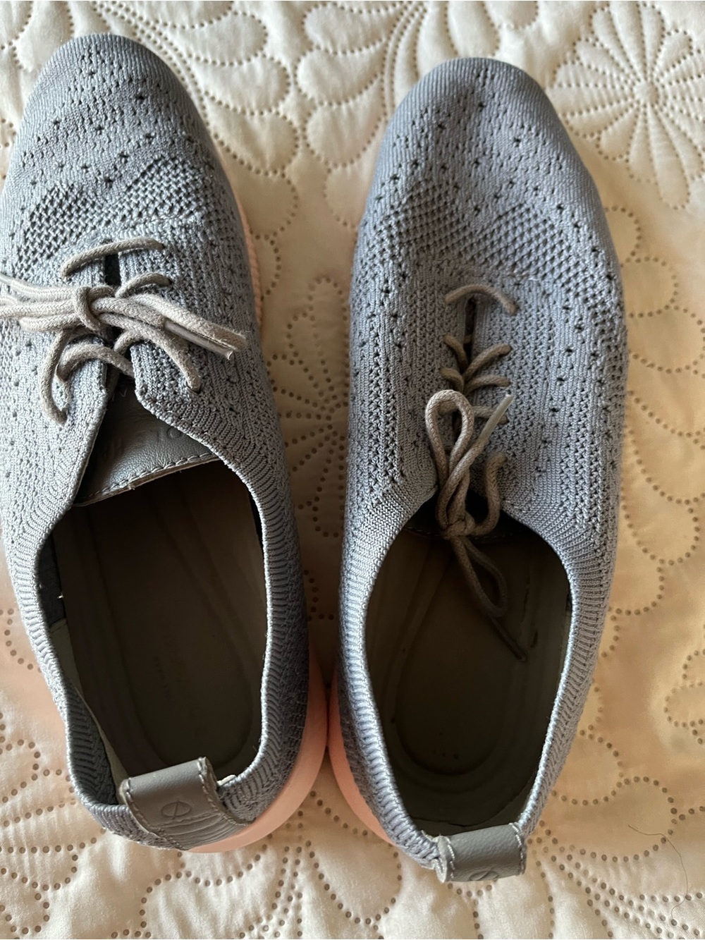 Women’s Lightweight Knit Lace-Up Sneakers – Grey